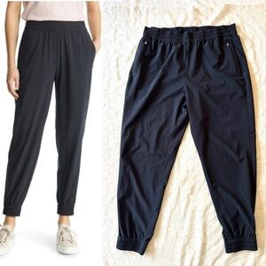 Tommy Bahama Alicia IslandZone Joggers in Black XL